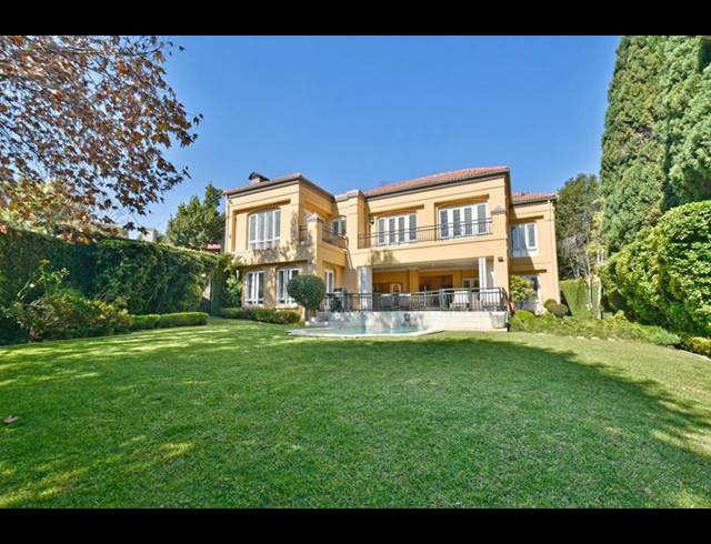 5 BEDROOM HOUSE FOR SALE IN SANDHURST